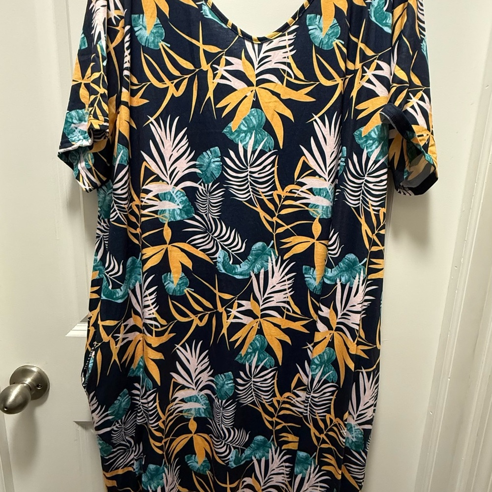 Ava & Viv Navy Floral Midi Dress